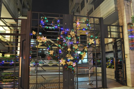another wreath/taipei/dec 2012