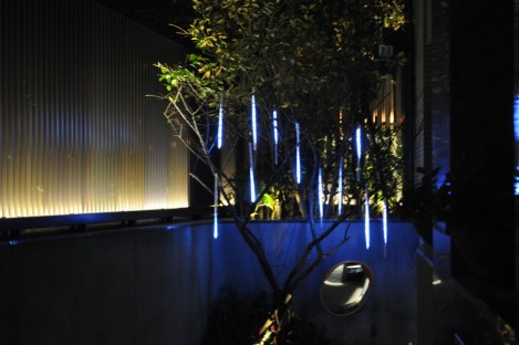 icicles/taipei/dec 2012