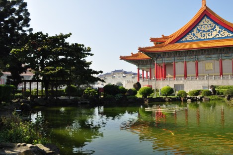 the national theater building is to the left, out of view in this pic of the concert hall/taipei/dec 2012