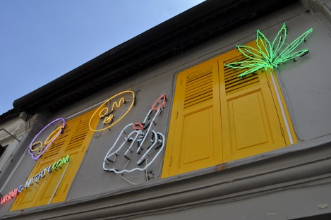 another side of the arab quarter/singapore/march 2013