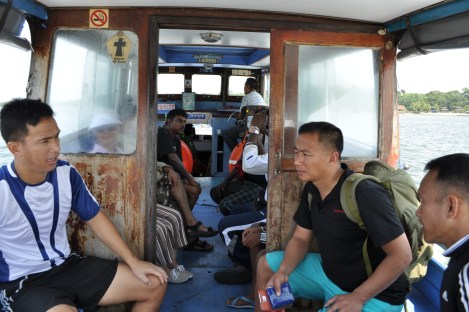 i spy on the bumboat to pulau ubin/singapore/march 2013