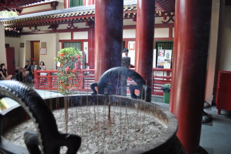 love me some incense/buddha tooth relic temple/singapore/march 2013