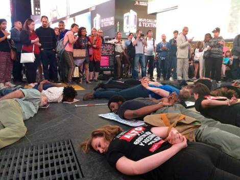 Die-in for Jonathan Ferrell \\ APPLES+AZALEAS